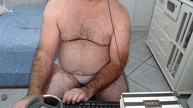 MysterBearMG Adlı Modelin Web Kamerası Şovu