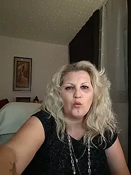 Онлайн чат XXX Divineblond