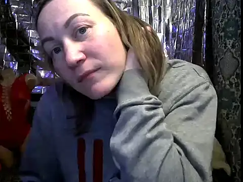 wLESLYMOSw: онлайн-секс-чат