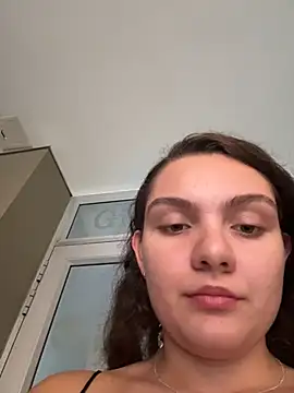 Eva_stark10: διαδικτυακό σόου στην κάμερα