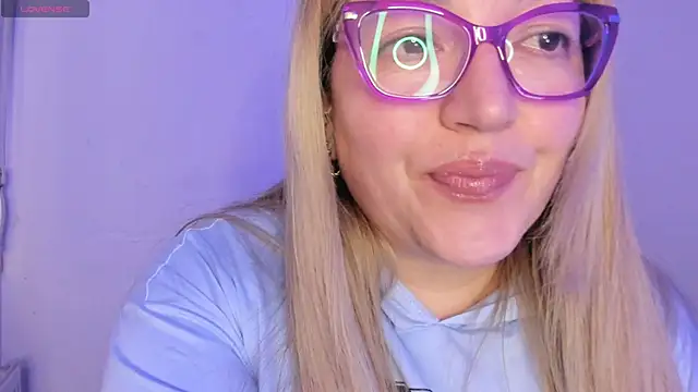 Naty_Mature_'s Webcam Show