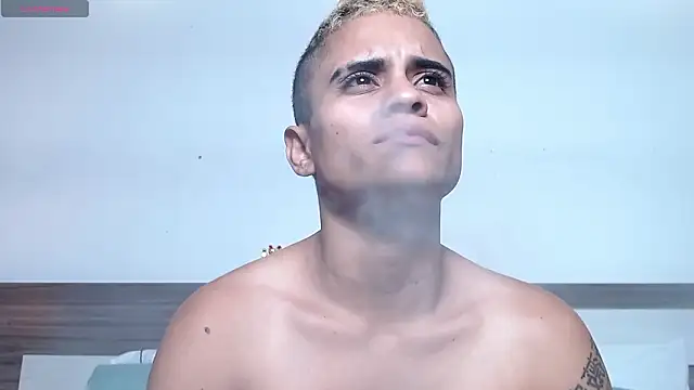 Liiamthompson Adlı Modelin Canlı XXX Sohbeti