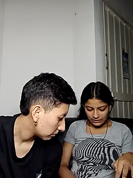 Mei_and_Gaby Chat XXX live