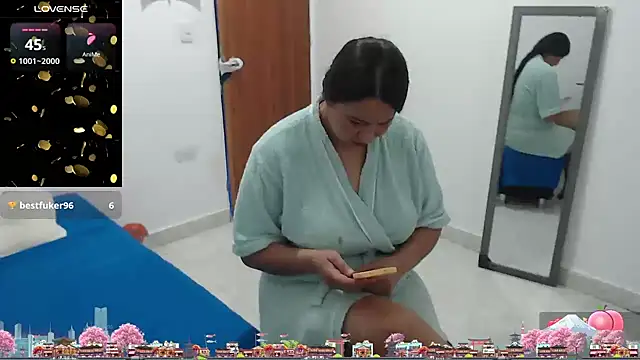 Laura_fox1のライブXXXチャット