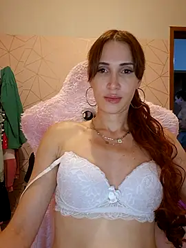 Irresistible24n Live XXX chat