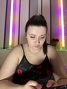 AliceHots Adlı Modelin Canlı XXX Sohbeti