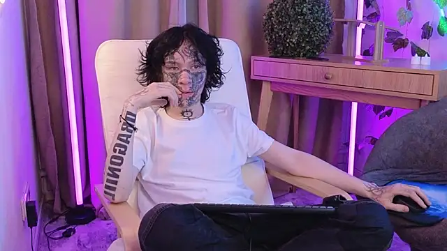 em0_b0y: απευθείας συνομιλία ΧΧΧ