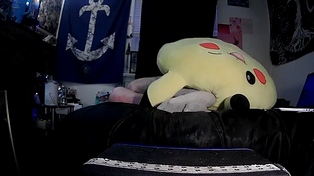 ATwinkie: διαδικτυακό σόου στην κάμερα