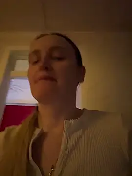 TomilaSi's Live XXX Chat