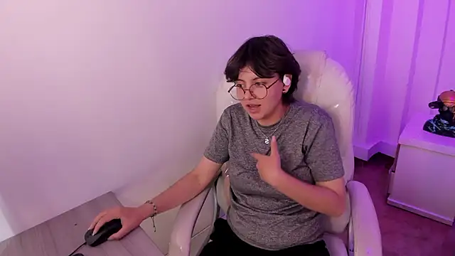 Nathaly_ds Chat XXX in diretta