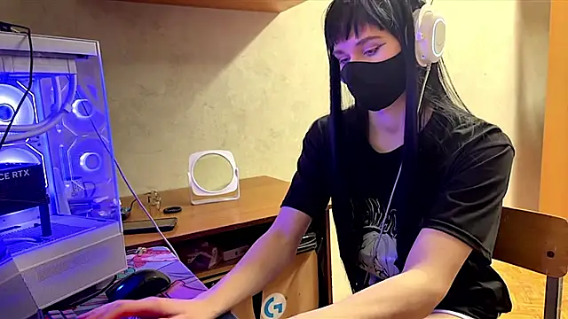 Онлайн чат XXX Akim_exe_UwU_femboy