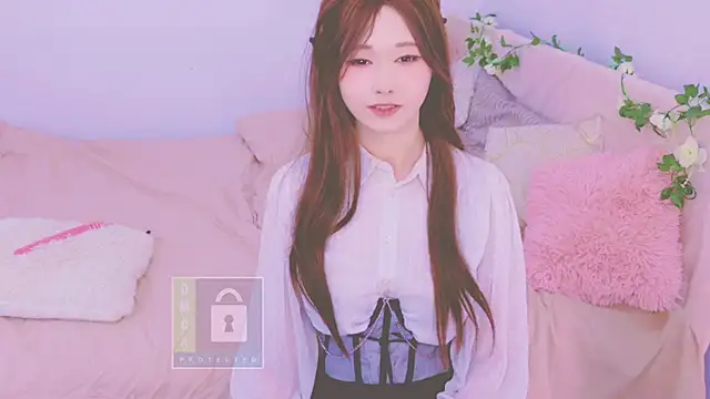 LongoriaEva Adlı Modelin Canlı XXX Sohbeti