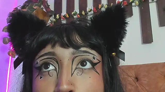 XXX chat uživo modela MeowMota_