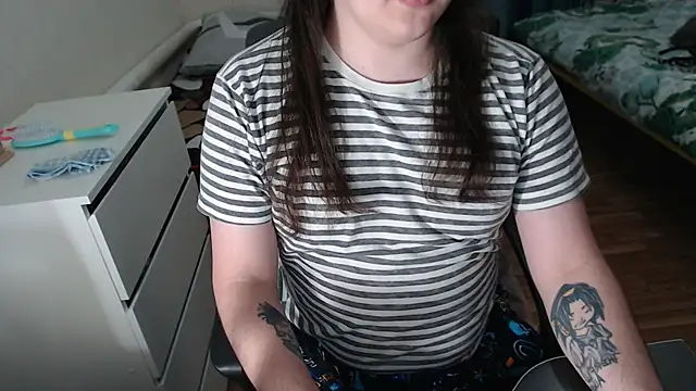 EvaMiron's Live XXX Chat