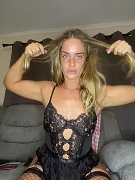 Chatroom XXX en direct de Addictive-Annie26