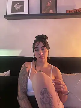 Chat +18 de EmmyEvans1 ao vivo