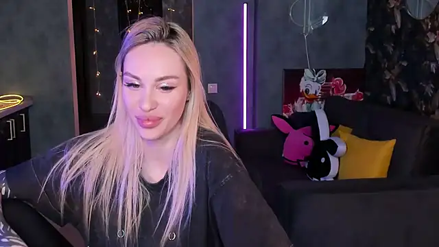 BlckmirrorrのライブXXXチャット