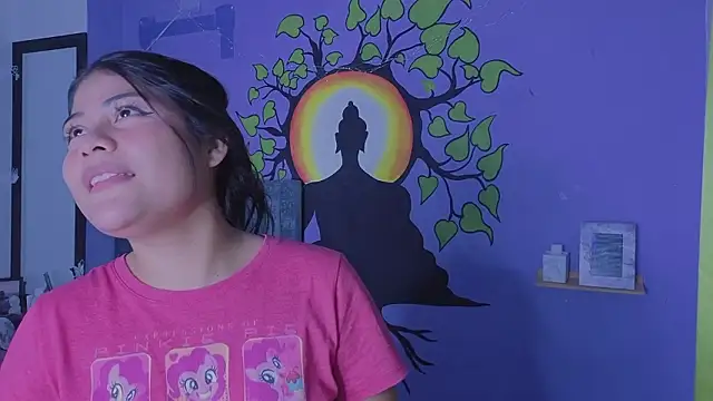 BadKittyy Chat XXX in diretta