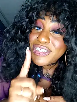 AmazonianMistress Webcamshow