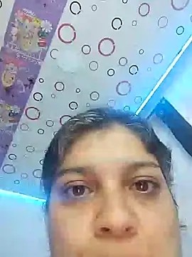 queemking Adlı Modelin Canlı XXX Sohbeti