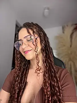 Chat +18 de gretta_kler1 ao vivo