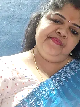 tamilthanushri's Live XXX Chat
