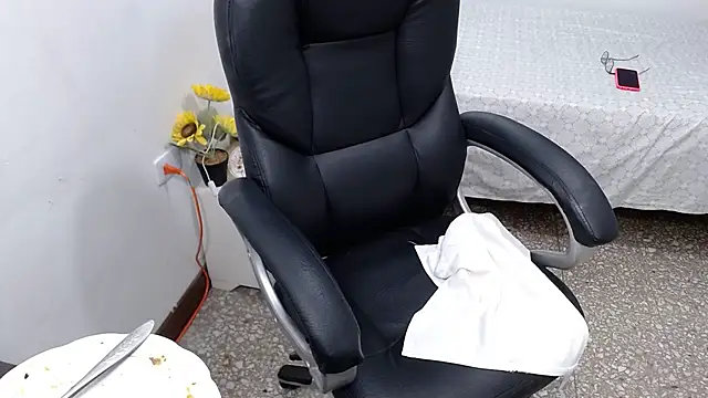 emiliaa_hot live XXX chat