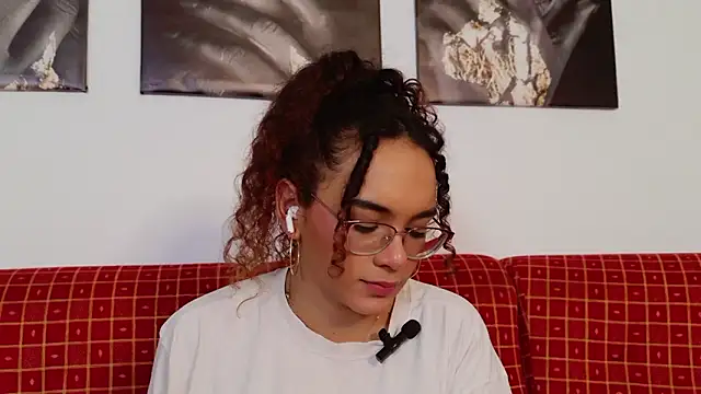 Taylor_Tina লাইভ XXX চ্যাট