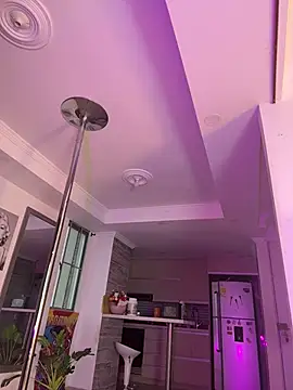 Melina-Smith: онлайн-секс-чат