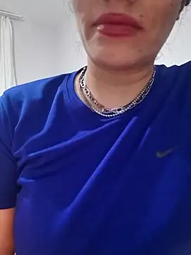 Nergiz2135's Live XXX Chat