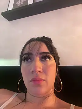 Chatroom XXX en direct de EmmyEvans1