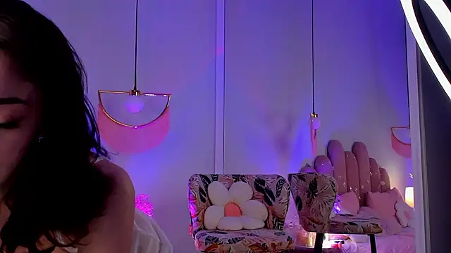 ElsaYoung élő XXX-chatje