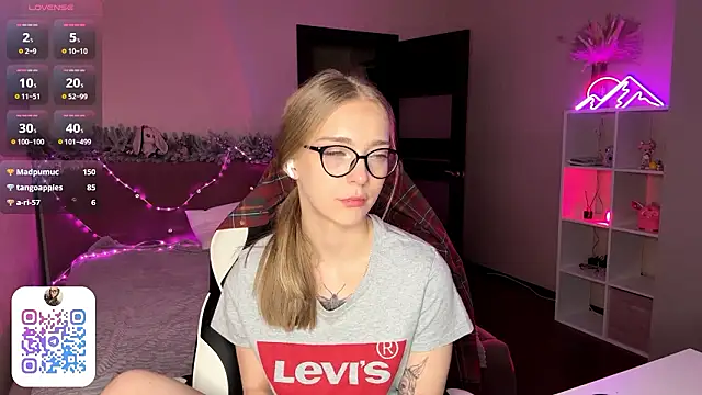 EvaPeace Live XXX Chat