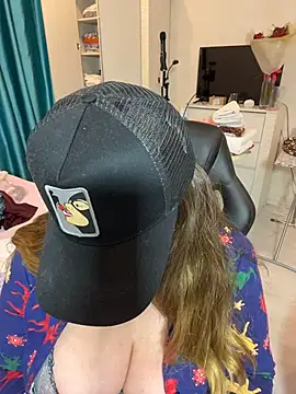 DienkaGreen Chat XXX in diretta