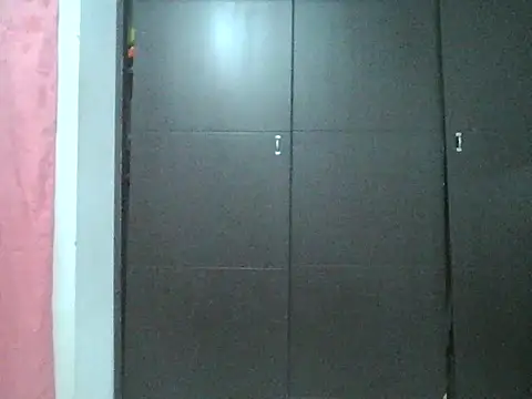 Онлайн чат XXX Mia_Hornyxxx