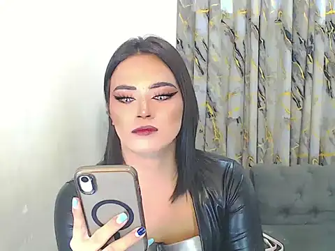 AsianQueenAlexaXx 现场XXX聊天