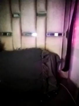 chelaqueen_ Adlı Modelin Canlı XXX Sohbeti