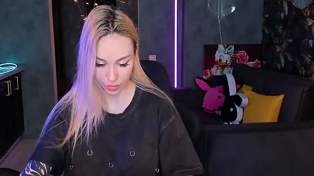 Blckmirrorr élő XXX-chatje