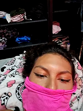 Show modela Dalia_hatemm na web-kameri