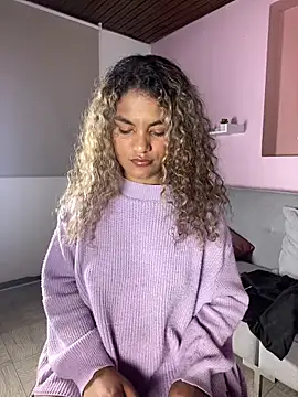 AngelPinkk_ élő XXX-chatje