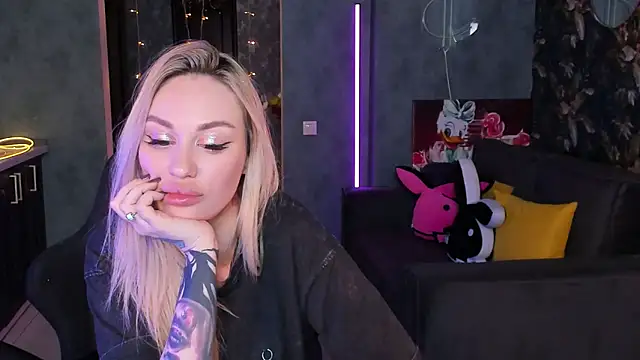 BlckmirrorrのライブXXX チャット