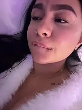 KattyPortman 现场XXX聊天