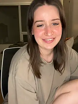 nerdynina's Live XXX Chat