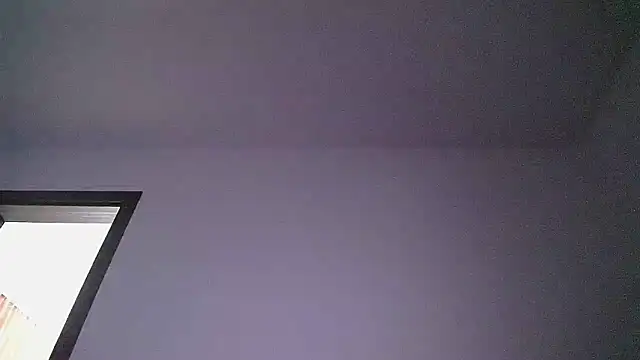 Julianna68 Adlı Modelin Canlı XXX Sohbeti