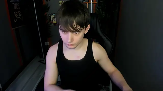 Онлайн чат XXX AlejandroEllias