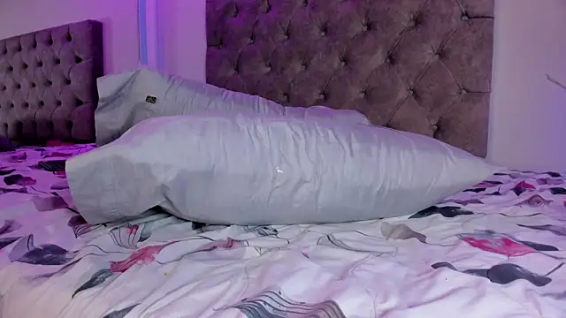 ale_cam's Live XXX Chat