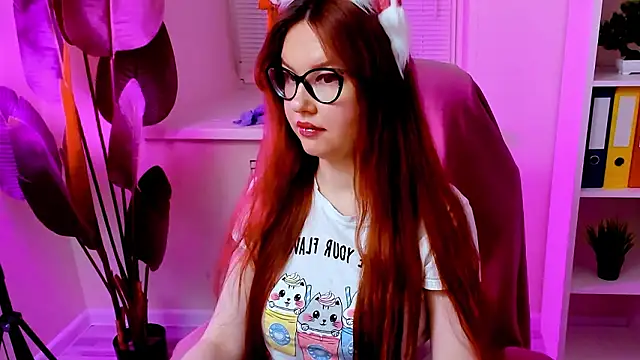 CarolGiggly's Live XXX Chat