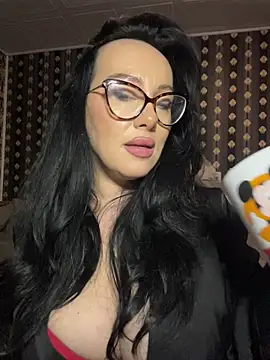 AnnaAnn_Milf: онлайн-секс-чат