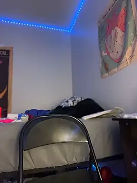 XXX chat uživo modela loveluna8