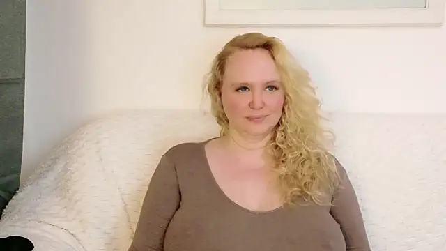 Sarah4you Live XXX-Chat